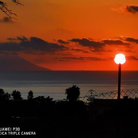 Sole E Luna Capo Vaticano Рикади Екстериор снимка